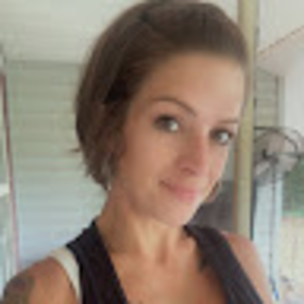 Meet your Posher, Carrie